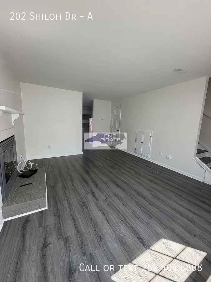2 bed, 1.5 bath, $1,100 — Photo 4
