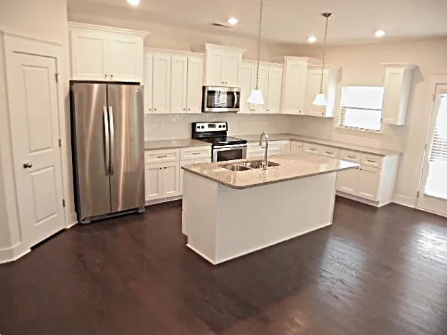1072 Adams Haven Bnd — Photo 3