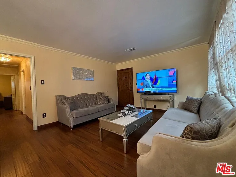 6550 Van Noord Ave — Photo 6