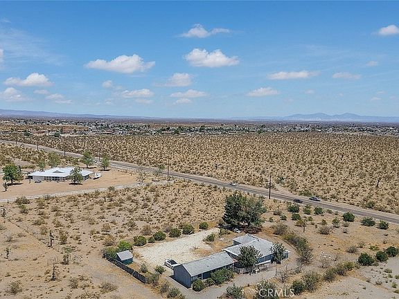 5th image of 13384 Sheepcreek Rd