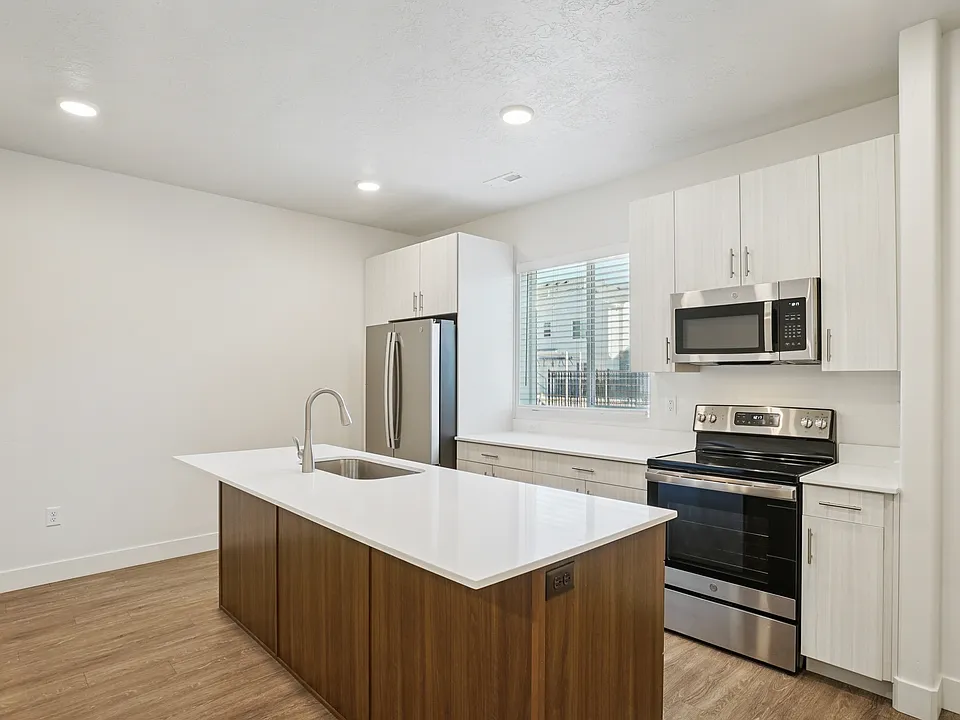 North Pointe Townhomes