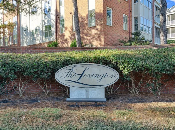 591 Lexington Club Ct APT 202, Memphis, TN 38117