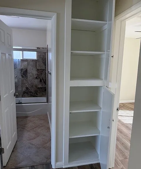 1131 N Kenmore Ave #7 — Photo 13