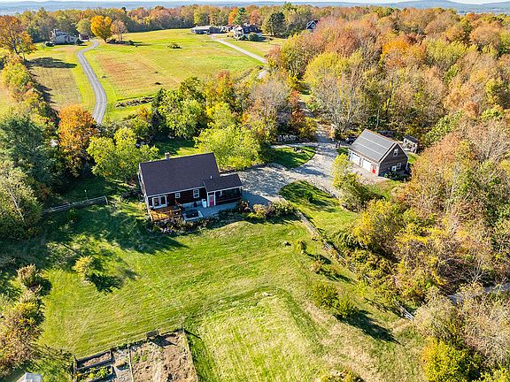 2nd image of 595 Overlock Hill Road