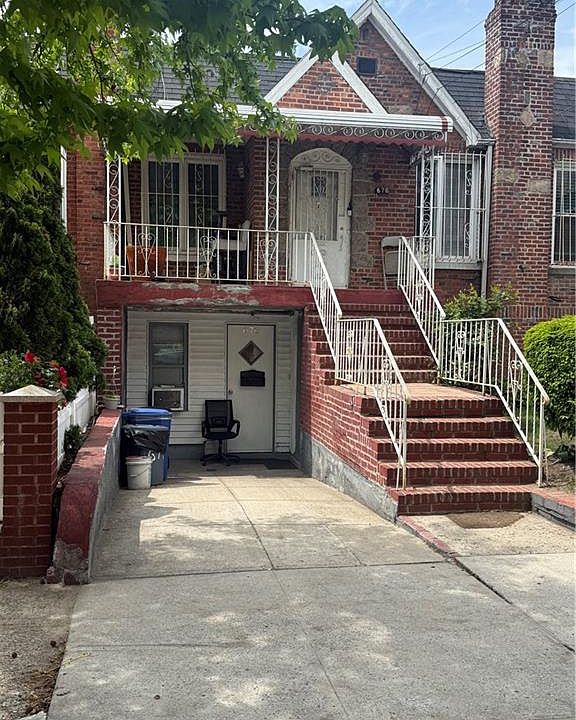 1st image of 676 E 93rd St