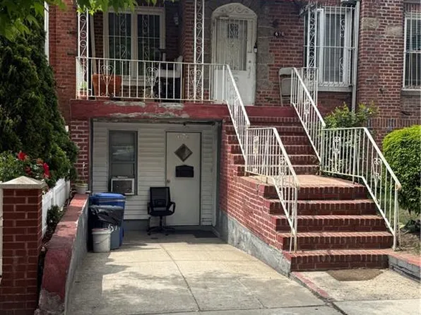 676 E 93rd St, Brooklyn, NY 11236