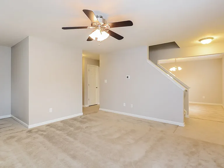 2349 Bridlewood Dr — Photo 4