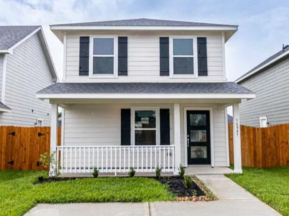 16845 N Marie Village Dr, Conroe, TX 77306