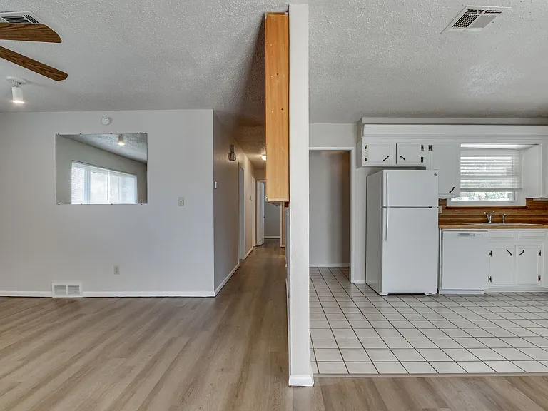 1805 Melody Dr — Photo 6