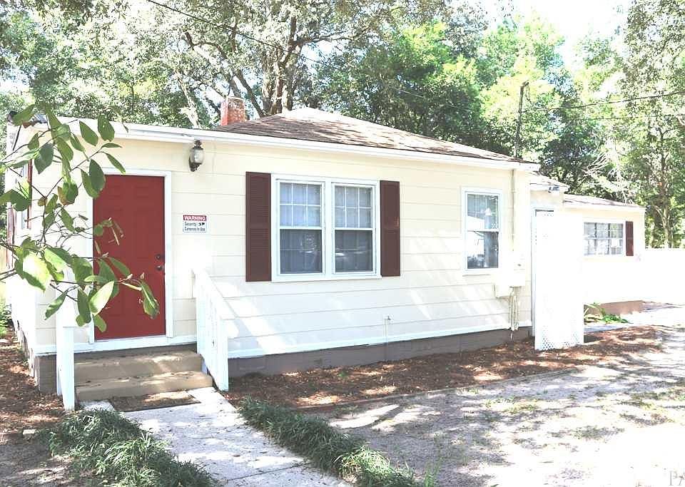 1st image of 16 Sandalwood St