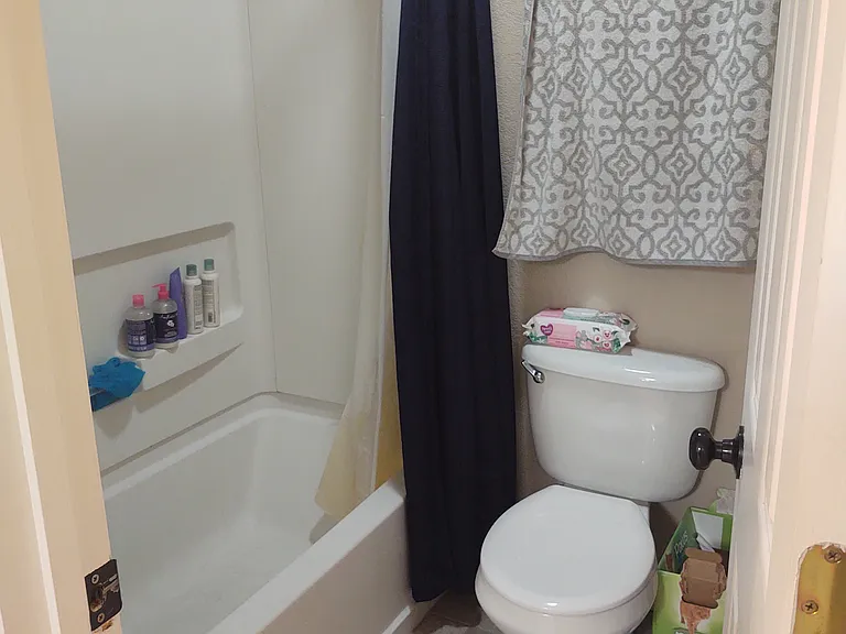 1745 W 24th St #7 — Photo 17