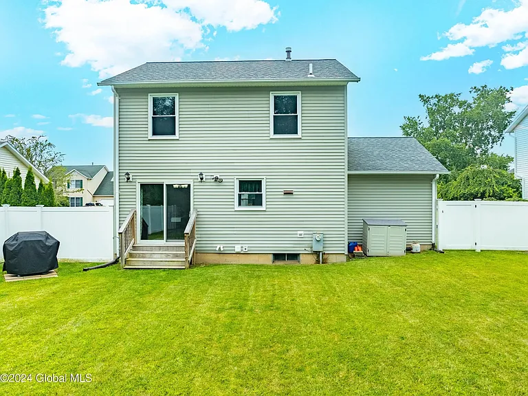 10 Corina Ct — Photo 30