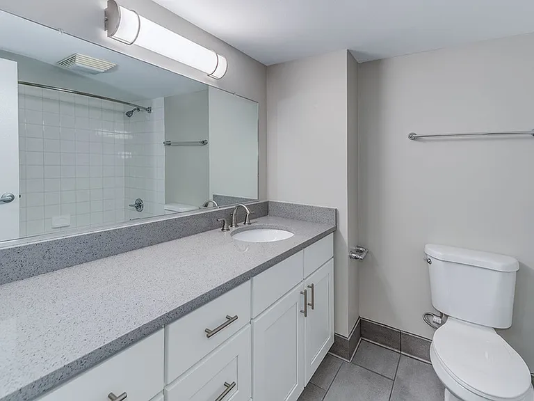 Spacious Bathroom