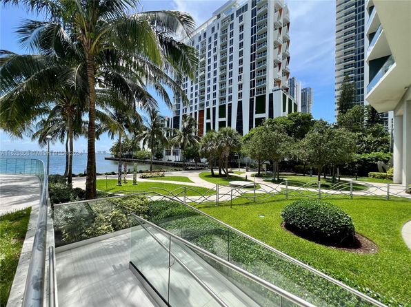 460 NE 28th St, Miami, FL