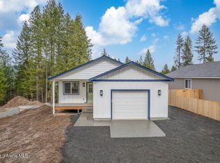 415 F St, Plummer, ID 83851