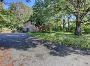 75 Mast Rd, Lee, NH 03861