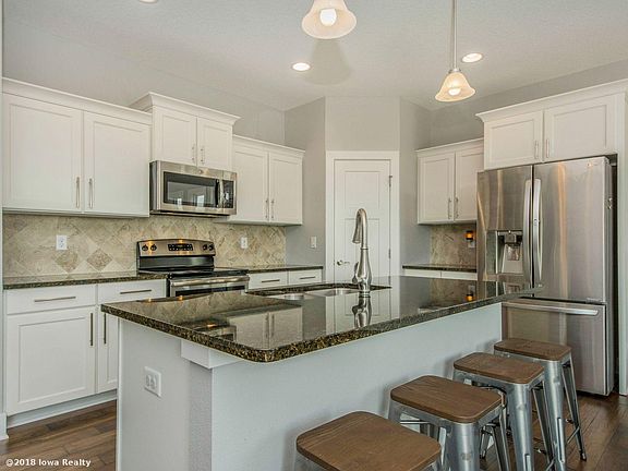 4th image of 1403 Tuscany Dr SE