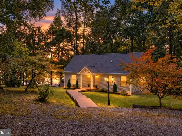 11053 Lucks Rd, Bumpass, VA 23024