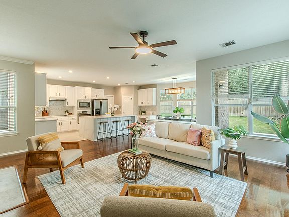 5th image of 3988 Lord Byron Cir