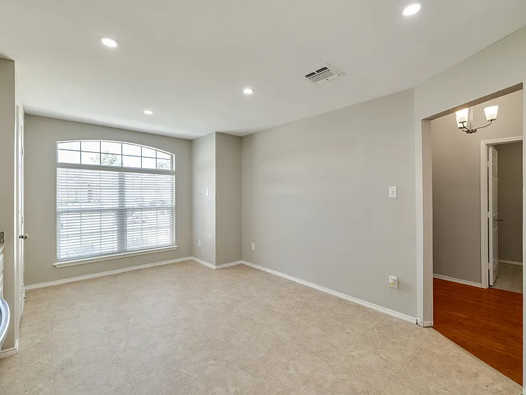 7229 Specklebelly Ln — Photo 10