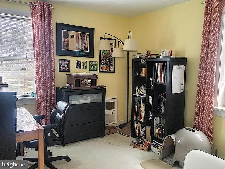 610 Madison St #205 — Photo 17