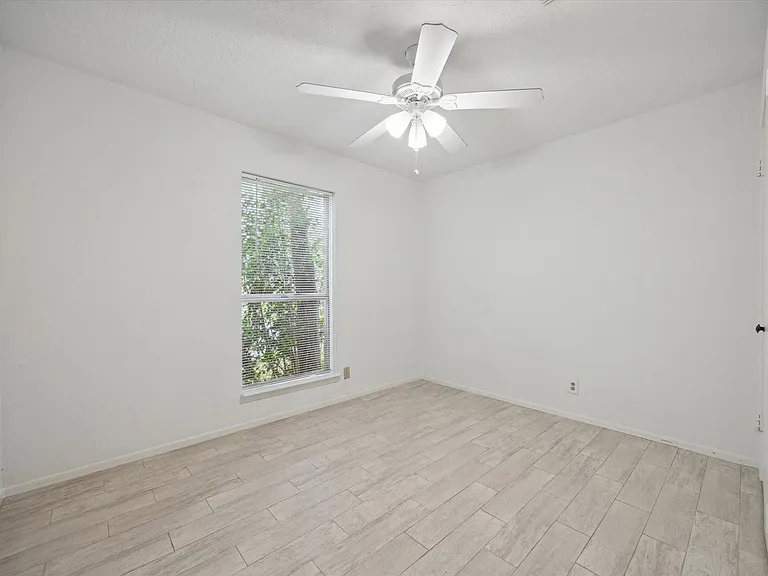 2723 N Brompton Dr — Photo 15