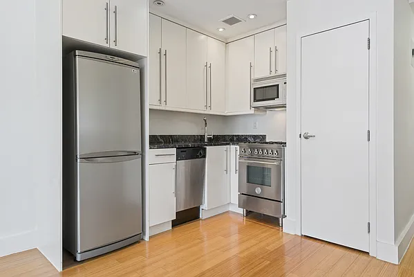 Sold by Compass | media 4
