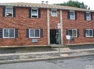 2420 Bennett Ave, Bellmore, NY 11710