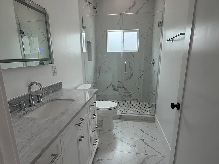 151 1/2 E 47th St #153 — Photo 12