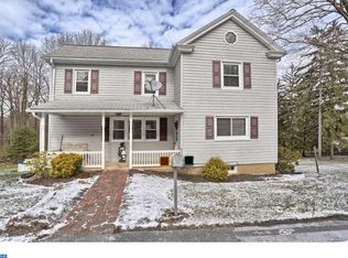 7 Swamp Rd, Wernersville, PA 19565