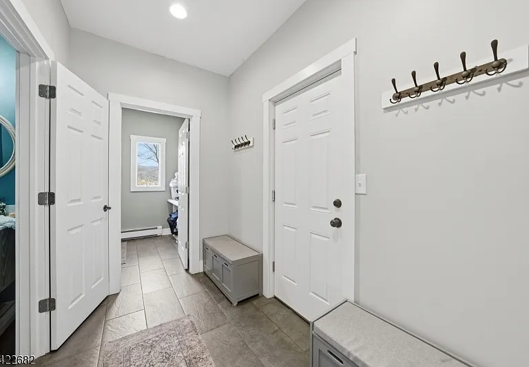 23 Edgemere Ave — Photo 4