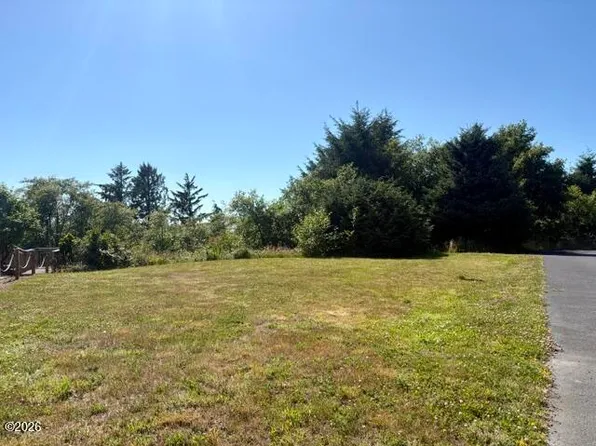 47 S Ridge Dr, Bay City, OR 97107