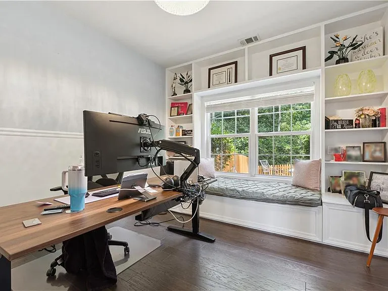 5839 Buckner Creek Dr — Photo 12