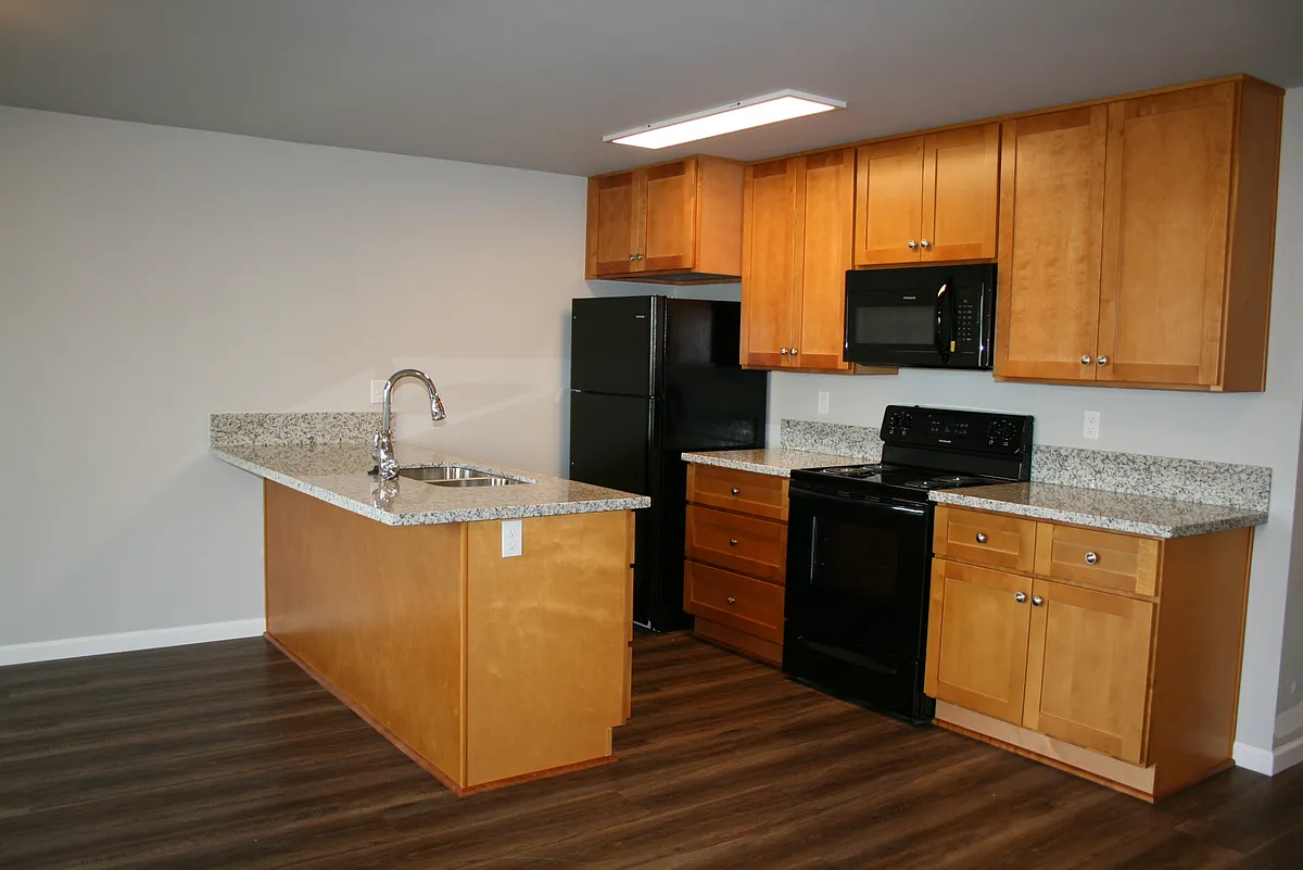 Building Photo - 108B Clover Ridge Rd NE