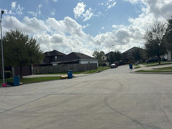 4th image of 6022 Burnet Bend Ave