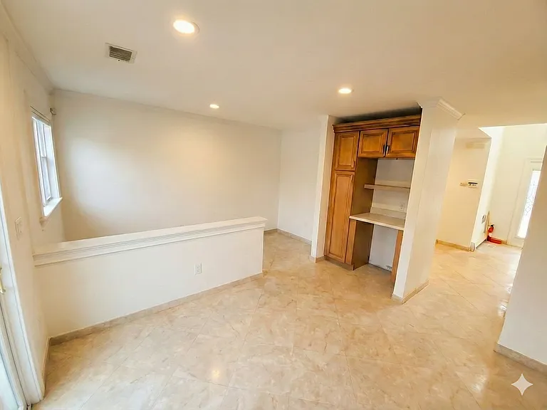 9 Dexter St — Photo 20