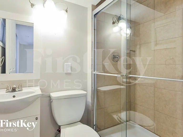 1562 Glenage Dr — Photo 13