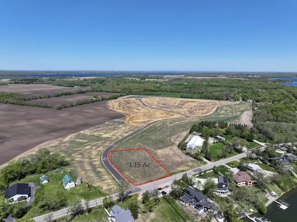 2 Chainview Dr NW, Alexandria, MN 56308