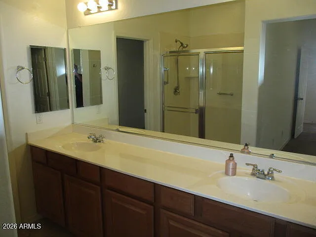 2950 E Glenhaven Dr — Photo 7