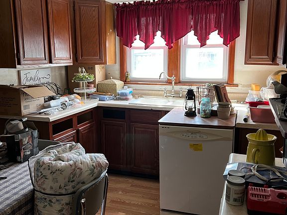 3rd image of 26595 Mount Pleasant Rd