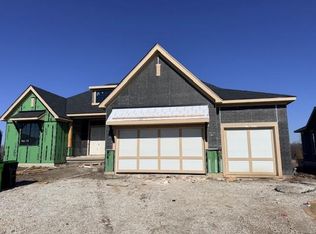 4414 W 136th St, Leawood, KS 66224