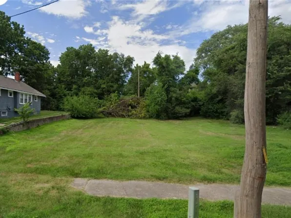 1720 Greeley Ave, Kansas City, KS 66104
