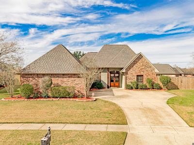 2027 High Pointe Dr, Zachary, LA, 70791