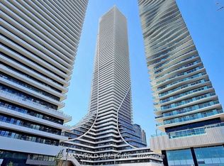 30 Shore Breeze Dr #5204, Toronto, ON M8V 0J1