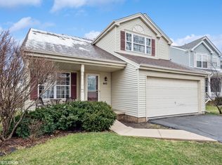 643 Nichole Ln, Geneva, IL 60134