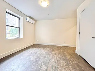 Rented by Century 21 Premier 