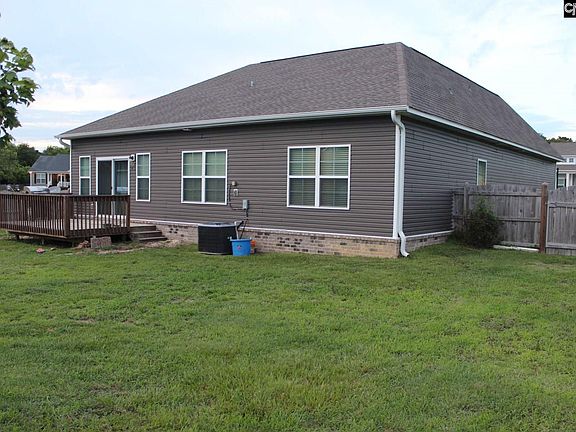 3rd image of 209 Harebell Ln