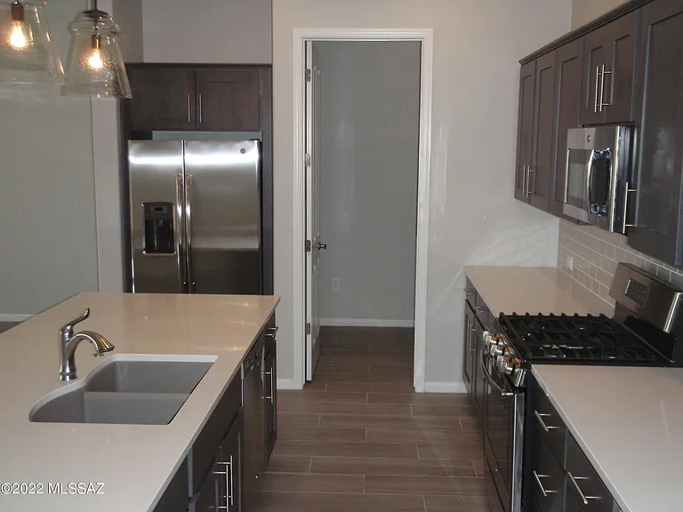 61123 E Flint Dr — Photo 5