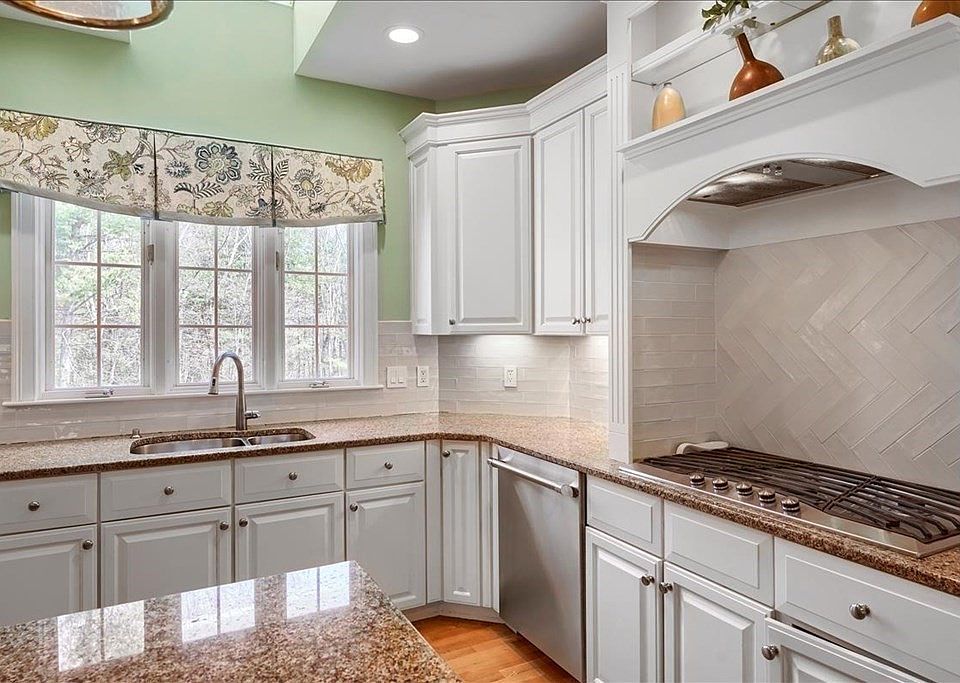 5 Meadow View Ln, Andover, MA 01810 Zillow