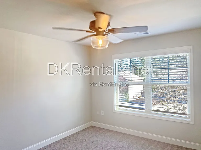 582 Warrenton Run Dr — Photo 35